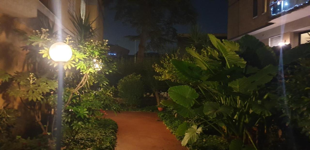 In Terrazza Da Giusy Bed & Breakfast โรม ภายนอก รูปภาพ