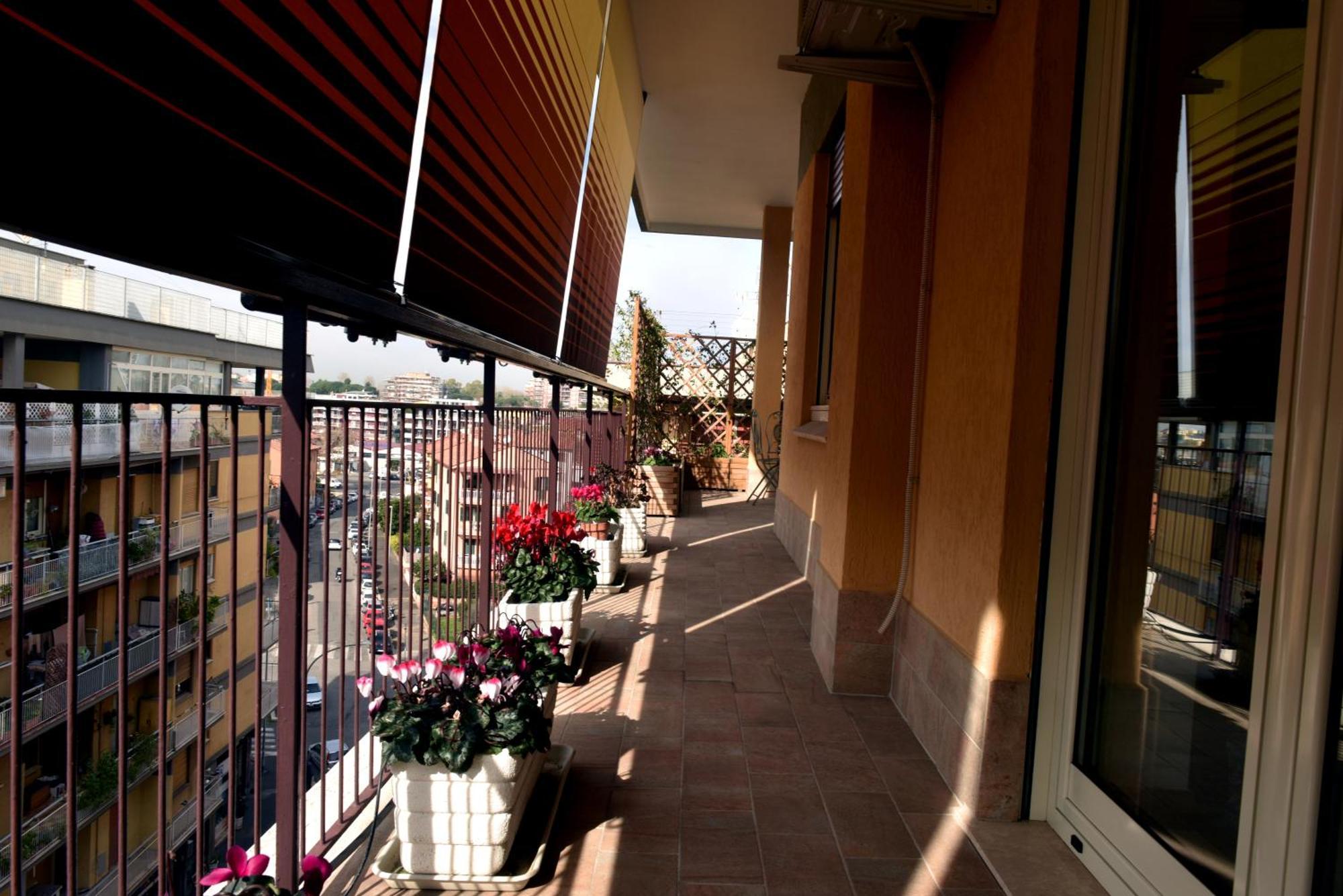 In Terrazza Da Giusy Bed & Breakfast โรม ภายนอก รูปภาพ