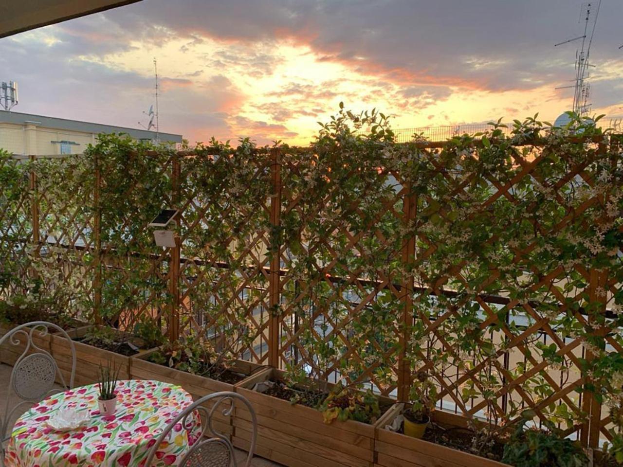 In Terrazza Da Giusy Bed & Breakfast โรม ภายนอก รูปภาพ